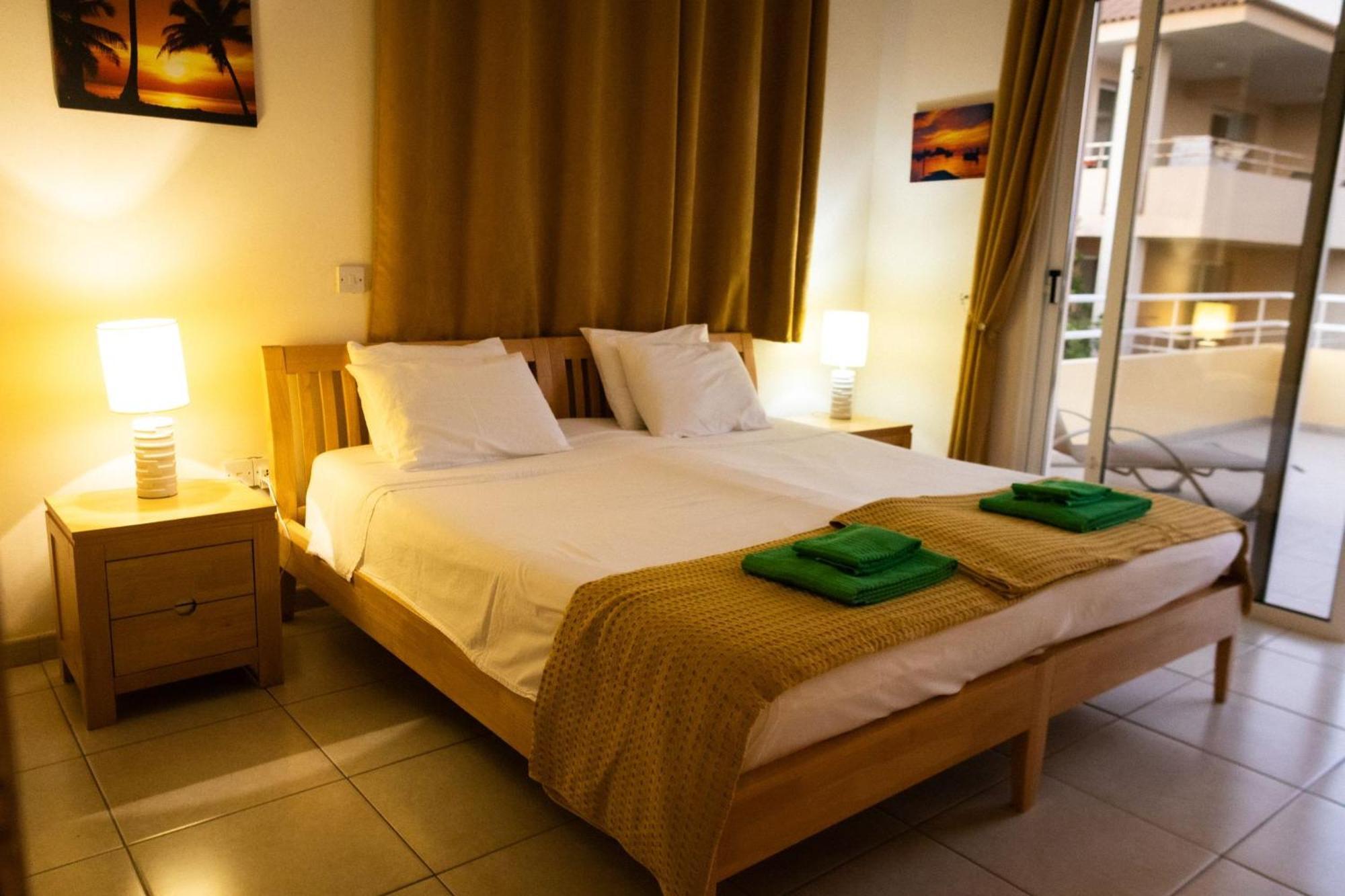 Nissi Elena -Sunshine Apt Ayía Nápa Extérieur photo