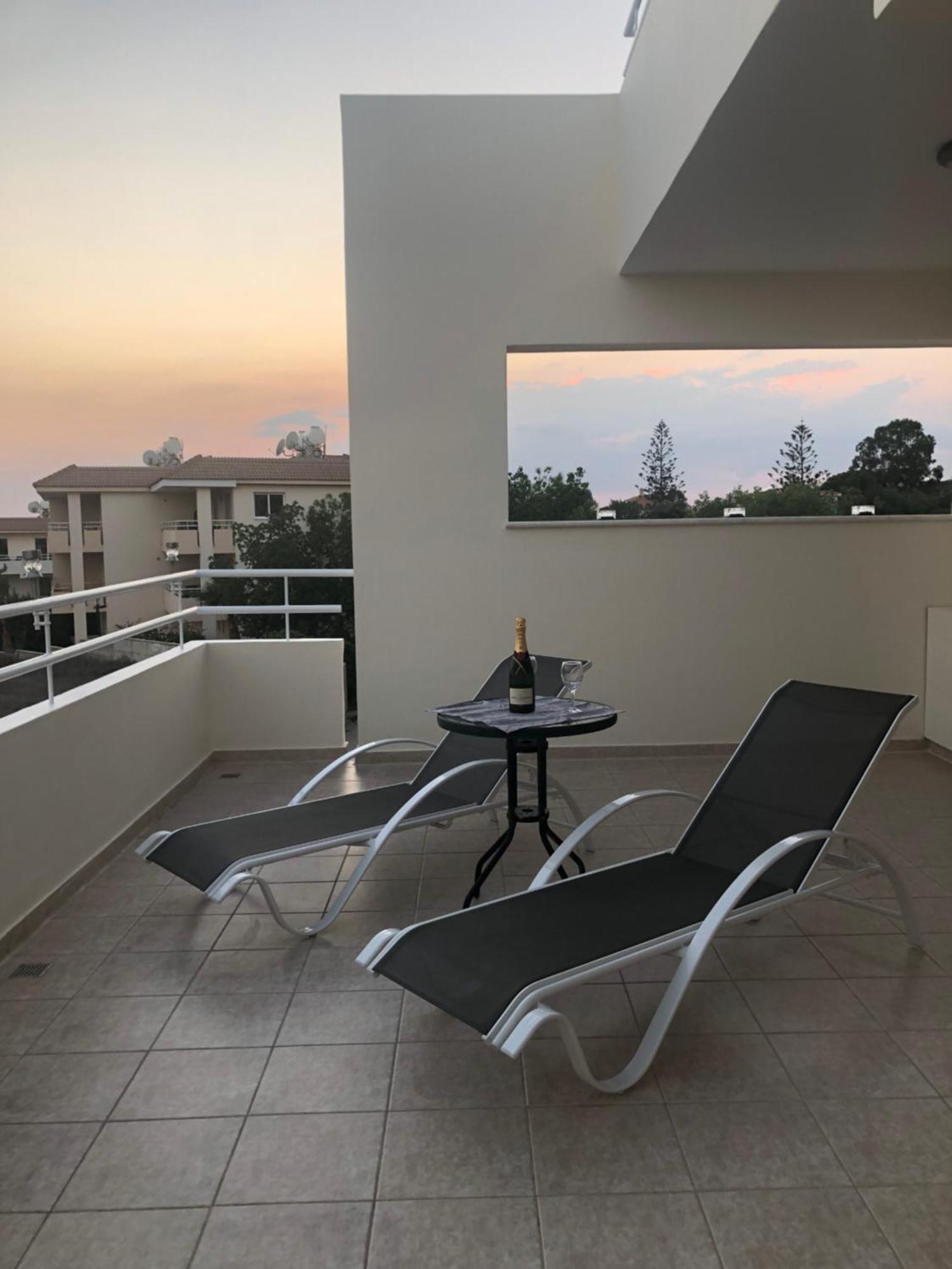 Nissi Elena -Sunshine Apt Ayía Nápa Extérieur photo
